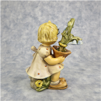 GARDEN GIFT FIRST ISSUE 8 Hummel 619 TMK 8