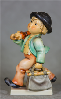 MERRY WANDERER Figurine (Hummel 7/0, TMK)