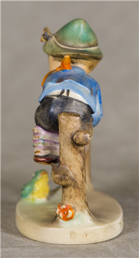 RETREAT TO SAFETY Figurine (Hummel 201 2/0, TMK)