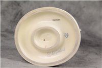 FEEDING TIME Figurine (Hummel 199, TMK 2 Full Bee)