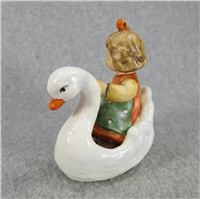 SWAN CHARIOT 9 Hummel 2291/B TMK 9