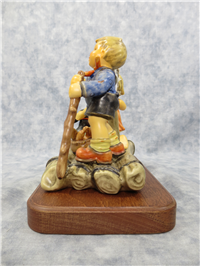 Summer Adventure 8 Hummel 2124 TMK 8