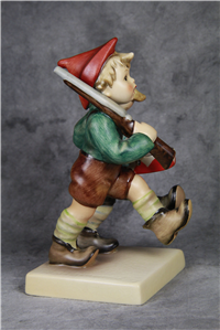 VOLUNTEERS Figurine (Hummel 50/0, TMK)
