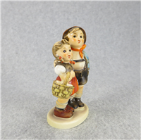 SURPRISE (HANSEL & GRETEL) Figurine (Hummel 94 3/0, TMK SS)