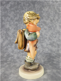 LITTLE SCHOLAR Figurine (Hummel 80, TMK)