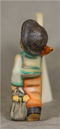 AUTHORIZED DEALER HUMMEL FIGURINES 5 Hummel 187 TMK 5