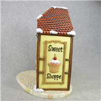 Special Edition CHRISTMAS TREAT Figurine + BAKERY DISPLAY Hummelscape 1140-D (Hummel 2264, TMK)