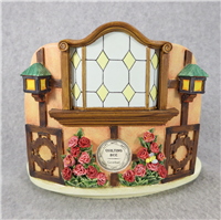 Limited Edition LITTLE KNITTER Figurine + QUILTING BEE Hummelscape 1147-D (Hummel 2107/B, TMK)