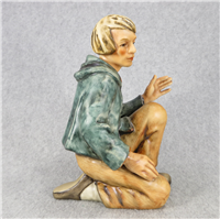 KNEELING SHEPHERD BOY Nativity Figurine (Hummel 260J, TMK)