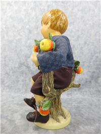Apple Tree Boy 7 Hummel 951 TMK 7