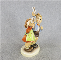 AUF WIEDERSEHEN Figurine (Hummel 153/0, TMK)