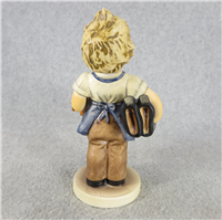 BOOTS Figurine (Hummel 143/I, TMK)