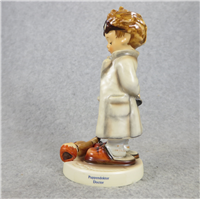 DOCTOR Figurine (Hummel 127, TMK)