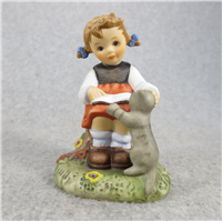 CAT TALES Figurine (Berta Hummel BH 105, Goebel, 1999)