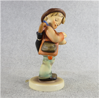 LITTLE FIDDLER Figurine (Hummel 2/0, TMK)