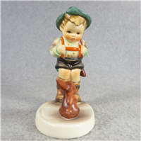 SENSITIVE HUNTER Figurine (Hummel 6/0, TMK)