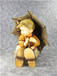 UMBRELLA BOY Figurine (Hummel 152/II A, TMK)