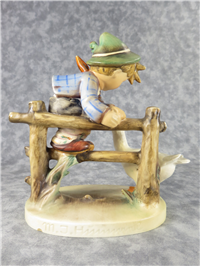 BARNYARD HERO Figurine (Hummel 195/1, TMK)
