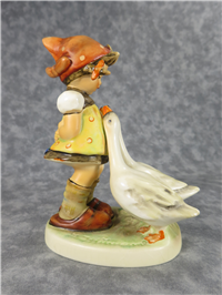 GOOSE GIRL Figurine (Hummel 47/0, TMK)