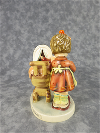 DOLL MOTHER Figurine (Hummel 67, TMK)