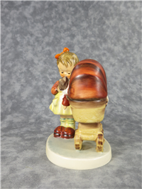 DOLL MOTHER Figurine (Hummel 67, TMK)