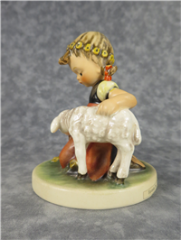 FAVORITE PET Figurine (Hummel 361, TMK)