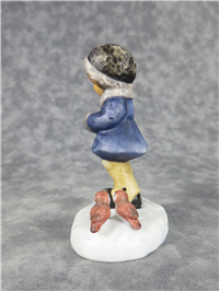 LET IT SNOW Figurine (Berta Hummel BH 90/P, Goebel, 2001)