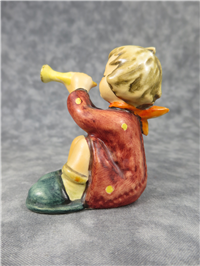 GIRL WITH HORN Figurine (Hummel 391, TMK)