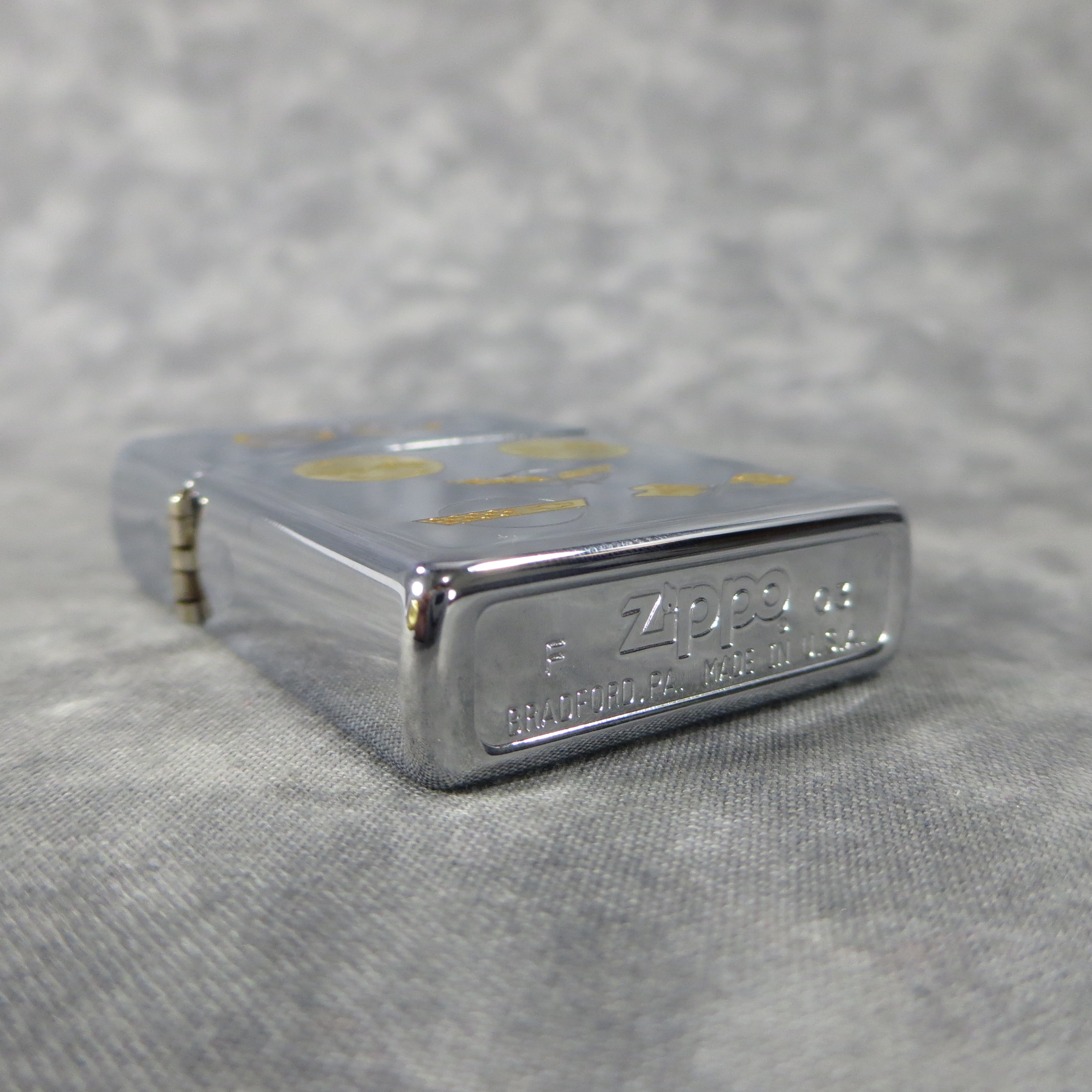 How much is Limited Edition CORVETTE 50th Anniversary Chrome Lighter with  24k Gold Inlay Emblems (Zippo, 2003, #20501) worth? | iGuide.net Price  Report