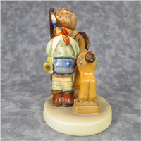 PRAYER BEFORE BATTLE Figurine (Hummel 20, TMK)