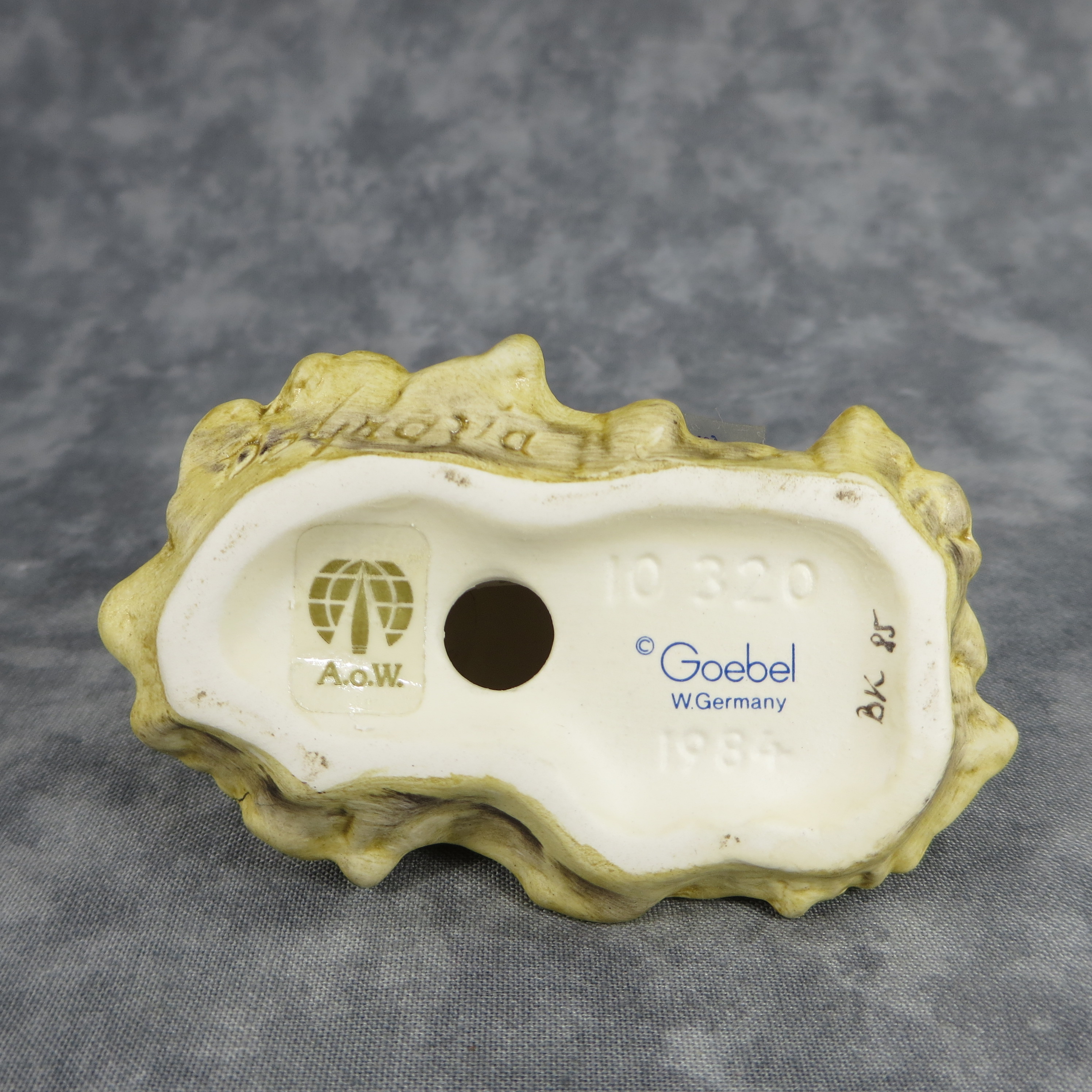 How much is DeGrazia CHILD JESUS 2 inch Figurine (Goebel 10 320, TMK 6) worth?