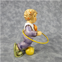 HULA-HOOP Figurine (Hummel 2088/A, TMK)