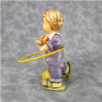 HULA-HOOP Figurine (Hummel 2088/A, TMK)