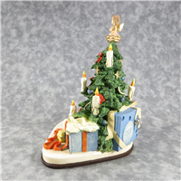 Limited Edition CHRISTMAS SURPRISE Hummelscape (Hummel 1003-D, 1998)