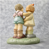 TOKEN OF LOVE Figurine (Berta Hummel, BH 20, Goebel, 1996)