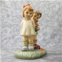 TOKEN OF LOVE Figurine (Berta Hummel, BH 20, Goebel, 1996)