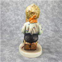 THE PHOTOGRAPHER Figurine (Hummel 178, TMK)