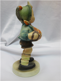 ACCORDION BOY Figurine (Hummel 185, TMK)