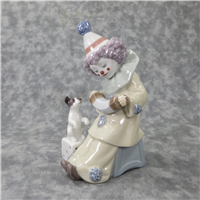 PIERROT WITH CONCERTINA 5-3/4 inch Porcelain Figurine  (Lladro, #5279)