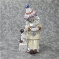 PIERROT WITH CONCERTINA 5-3/4 inch Porcelain Figurine  (Lladro, #5279)