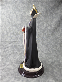 Disney Showcase Snow White's EVIL QUEEN 13-1/4 inch Figurine   (Giuseppe Armani, 1510C, 2000)