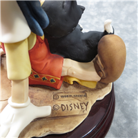 Disney Showcase PINOCCHIO AND FIGARO 8 inch Figurine   (Giuseppe Armani, 0464C, 1995)