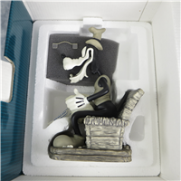 GOOFY Goofy's Debut 7-1/2 inch Limited Edition Disney Figurine (WDCC, 1205237, 1999-2000)