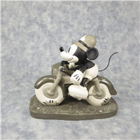 MICKEY MOUSE On Patrol 5-1/2 inch Disney Figurine (WDCC, 1217266, 2003)