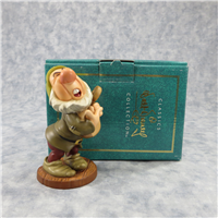 SNEEZY Ah-Choo! 4-5/8 inch Disney Figurine (WDCC, 11K-41073-0, 1995-2003)