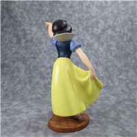 SNOW WHITE The Fairest One of All 8-1/2 inch Disney Figurine (WDCC, 11K-41063-0, 1994-2002)