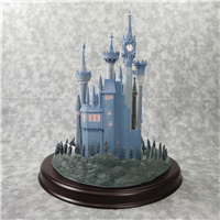 ENCHANTED PLACES A Castle for Cinderella 10-1/2 inch Disney Sculpture (WDCC, 11K-41210-0, 1996-1998)