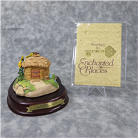 ENCHANTED PLACES Fifer Pig's Straw House 2-1/2 inch Disney Sculpture (WDCC, 11K-41205-0, 1996-1998)
