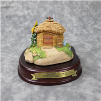 ENCHANTED PLACES Fifer Pig's Straw House 2-1/2 inch Disney Sculpture (WDCC, 11K-41205-0, 1996-1998)