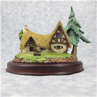 SEVEN DWARFS' COTTAGE 6-3/4 inch Disney Enchanted Places Sculpture (WDCC, 11K-41200-0, 1995-1999)